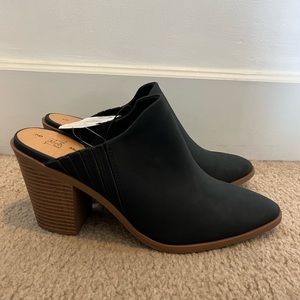 NWT Time and Tru Heeled Slide-on mule